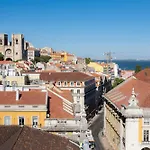 Quiet And Cosy Penha De Franca Апартаменты Лиссабон